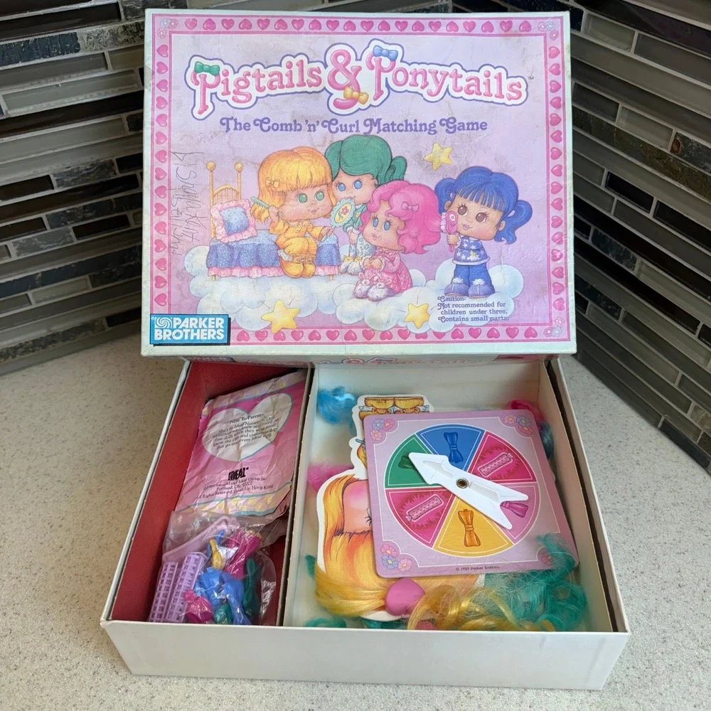 VTG 1989 Pigtails & Ponytails The Comb 'n' Curl Matching Game Parker Brothers